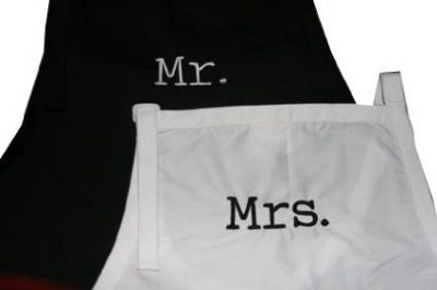 Black & White "Mr & Mrs" Apron Set